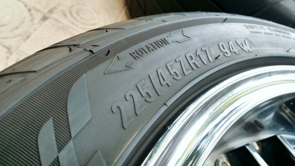 ล้อเก๋ง 4รู100 ขอบ17 พร้อมยางแม็กซิส ปี16,17 4ล้อ