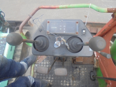 ขายรถขุดเล็ก  ยี่ห้อ MITSUBISHI  รุ่น  MX35  ปั้มนิ้วรถเก่านอก ยังไม่เคยใช้งานในไทย  มีใบอินวอย ขายถูก