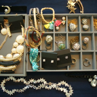 รับซื้อของเก่าตามบ้านเรือน ร้านอาหาร เครื่องใช้ไฟฟ้า เครื่องเสียง อะไหล่ เครื่องมือ โต๊ะไม้สัก งานไม้ งานเหล็ก ฯลฯ