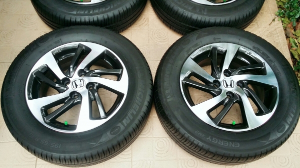 ล้อแม็กฮอนด้า ขอบ15 4รู100 พร้อมยางมิชลิน ปี15(1915) 4ล้อ ล้อแม็กฮอนด้า ขอบ15 4รู100 พร้อมยางมิชลิน ปี15(1915) 4ล้อ