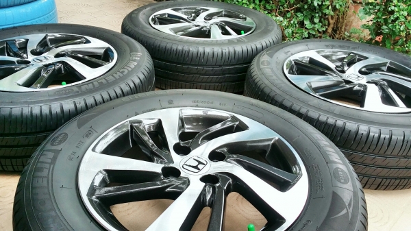 ล้อแม็กฮอนด้า ขอบ15 4รู100 พร้อมยางมิชลิน ปี15(1915) 4ล้อ ล้อแม็กฮอนด้า ขอบ15 4รู100 พร้อมยางมิชลิน ปี15(1915) 4ล้อ