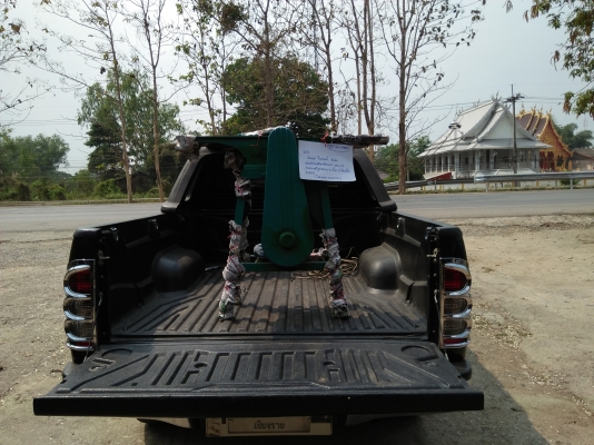 ขายแท่นใสชิดไม้ ขายตามสภาพ