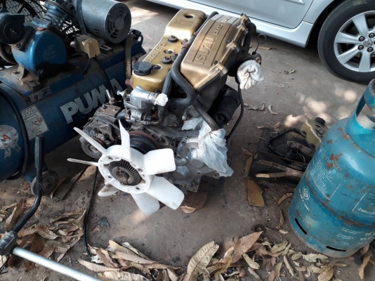 ขายเครื่องยนต์ ISUZU มังกรทอง 90 แรง พร้อมใช้ ขายเครื่องยนต์ ISUZU มังกรทอง 90 แรง พร้อมใช้