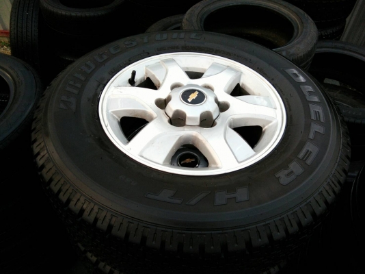 ขายแม็กเชฟพร้อมยาง 245/70R16 บริดจสโตน ปี15 ดอกยางหนาเต็มสดสวยไม่แตกลายไม่กินข้างเท่ากัน สภาพ90\% ใช ขายแม็กเชฟพร้อมยาง 245/70R16 บริดจสโตน ปี15 ดอกยางหนาเต็มสดสวยไม่แตกลายไม่กินข้างเท่ากัน สภาพ90\% ใช
