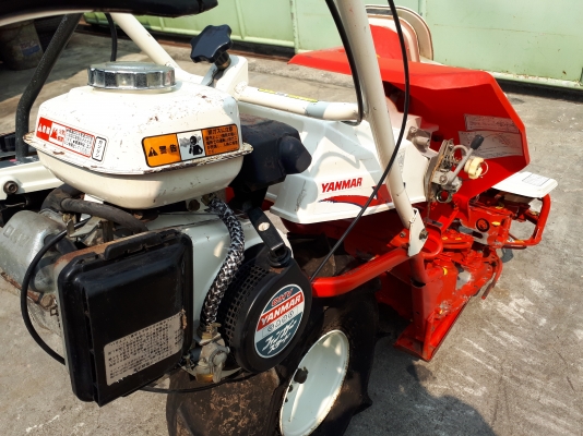 ขายรถเกี่ยวข้าว Yanmar be25 นำเข้าจากญี่ปุ่น