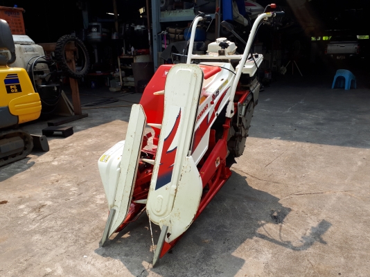 ขายรถเกี่ยวข้าว Yanmar be25 นำเข้าจากญี่ปุ่น