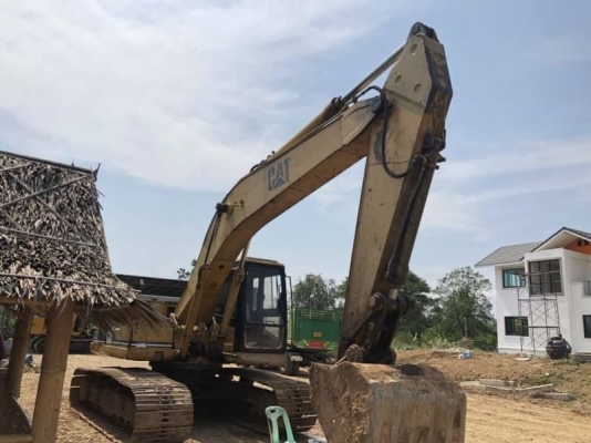 ขาย 695,000 CAT 320 V2 เล่มทะเบียน ไฟฟ้าครบ เครื่องดี ปั้มแรง เอวมีขยับนิดๆ ช่วงล่างเต็ม รถอยู่ ราชบุรี 090-772-3710 090-772-3708