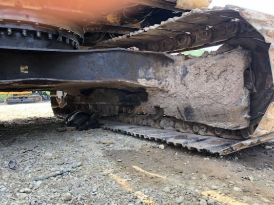 ขาย 695,000 CAT 320 V2 เล่มทะเบียน ไฟฟ้าครบ เครื่องดี ปั้มแรง เอวมีขยับนิดๆ ช่วงล่างเต็ม รถอยู่ ราชบุรี 090-772-3710 090-772-3708