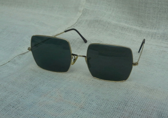 โคตรแว่นตา 'บิดาของ เรย์ - แบน แสนสะท้าน'  อเมริกันแฮนด์เมด ยุค '60s  ตัวลึก !  หายากที่สุด !  Vintage BAUSCH &amp; LOMB handmade in USA