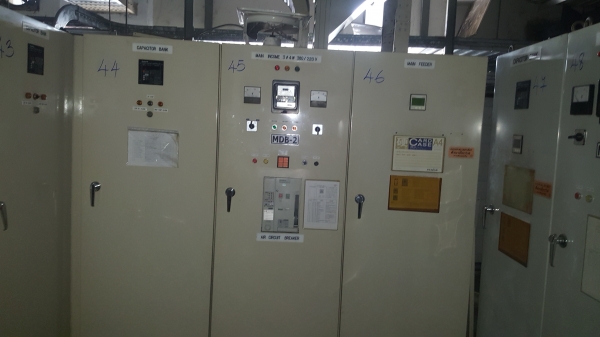 ตู้ MDB มี 5 ชุดตู้ย่อยจำนวนมาก