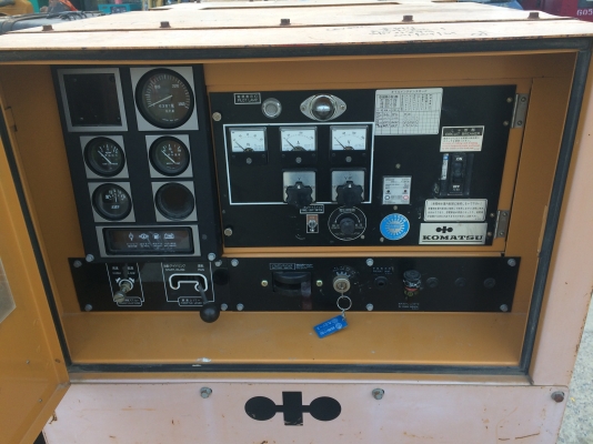 ขายเครื่องปั่นไฟพร้อมตู้เก็บเสียง เงียบมาก เครื่องโคมัสสุ 4สูบ