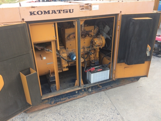 ขายเครื่องปั่นไฟพร้อมตู้เก็บเสียง เงียบมาก เครื่องโคมัสสุ 4สูบ