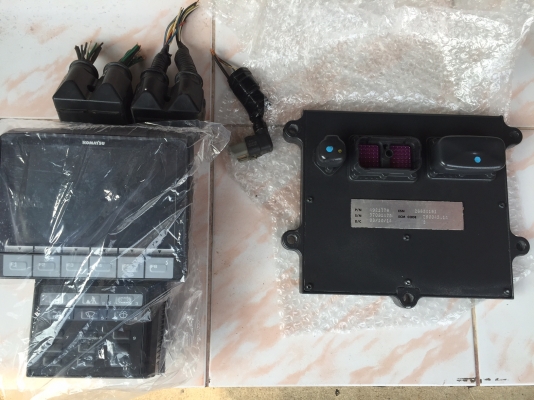 กล่อง+จอ PC200-7