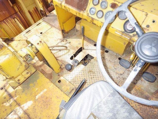 รถบด 9 ล้อยาง MITSUBISHI MR20 FROM JAPAN สนใจติดต่อ 063-9316985 ID LINE : 0639316985 ครับ