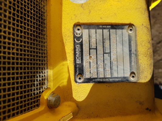 เครื่องบดถนน  เก่าญี่ปุ่น  ดีเซล  พร้อมใช้