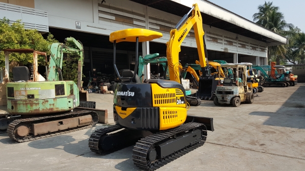 ขาย รถขุด KOMATSU รุ่น PC30MR-1- มือสองญี่ปุ่น แทรกเหล็ก สลัก บูทเอวแน่น 100\% สวยพร้อมใช้งาน มือถือ 0818753444