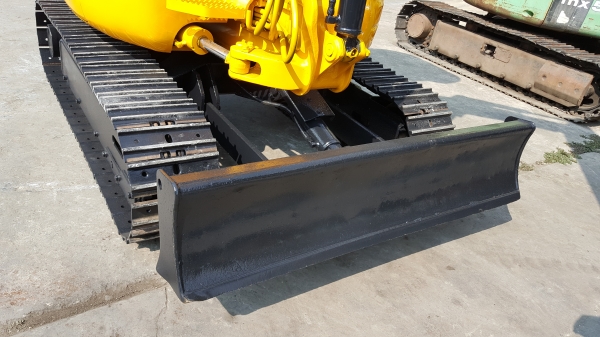 ขาย รถขุด KOMATSU รุ่น PC30MR-1- มือสองญี่ปุ่น แทรกเหล็ก สลัก บูทเอวแน่น 100\% สวยพร้อมใช้งาน มือถือ 0818753444