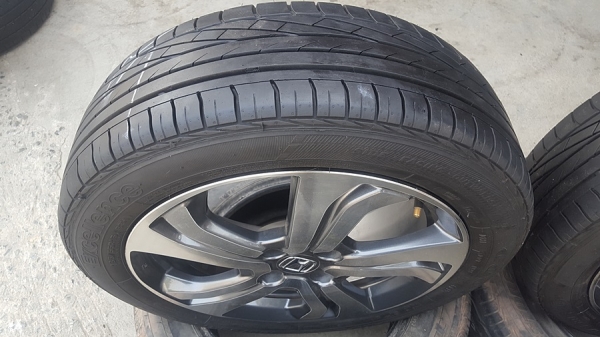 ขายล้อHONDA NEW City ขอบ16 ยางปี15 4 ล้อ ขายล้อHONDA NEW City ขอบ16 ยางปี15 4 ล้อ