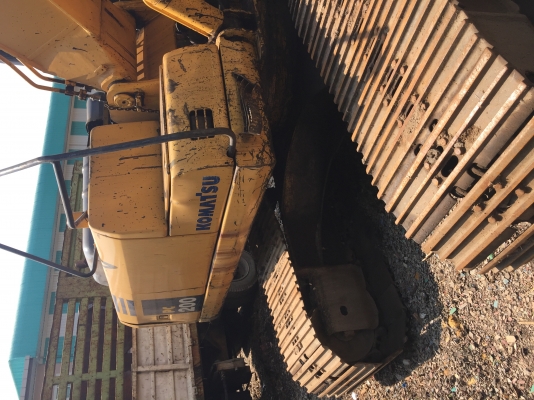 ขายpc200-7รถสวยสภาพพร้อมใช้งานเครื่องดีปั้มดีสนใจติดต่อ0958210715วินครับ