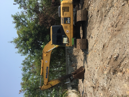 ขายpc200-7รถสวยสภาพพร้อมใช้งานเครื่องดีปั้มดีสนใจติดต่อ0958210715วินครับ