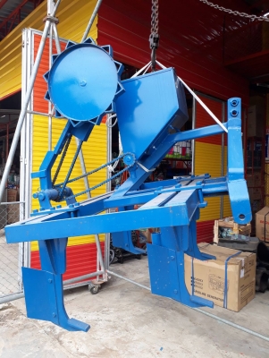 เครื่องหยอดปุ๋ยรุ่น M5000