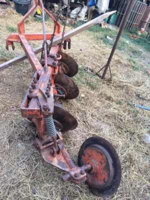 ขายผานบุกเบิก ผาน3 LCS สีส้มใบ24   Ptสีฟ้า หาง 4 ตามสภาพ