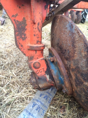 ขายผานบุกเบิก ผาน3 LCS สีส้มใบ24   Ptสีฟ้า หาง 4 ตามสภาพ