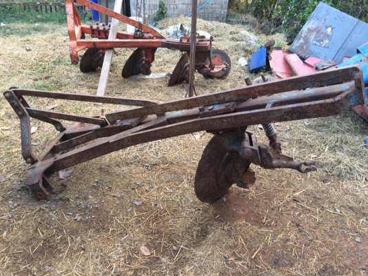 ขายผานบุกเบิก ผาน3 LCS สีส้มใบ24   Ptสีฟ้า หาง 4 ตามสภาพ