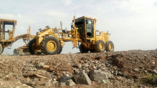 140k-เกรดเดอร์ CATERPILLAR  รถออกใหม่ป้ายแดงสวยๆใช้น้อย 4,000 ชม.มาให้ช็อปอีกแล้วครับท่าน@6ล้าน สนใจโทรเลย ☎ 081-989-1989 + ID LINE :rangrayong หรั่งครับ