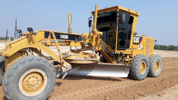 140k-เกรดเดอร์ CATERPILLAR  รถออกใหม่ป้ายแดงสวยๆใช้น้อย 4,000 ชม.มาให้ช็อปอีกแล้วครับท่าน@6ล้าน สนใจโทรเลย ☎ 081-989-1989 + ID LINE :rangrayong หรั่งครับ