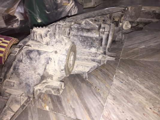 อะไหล่ไฟหน้าโตโยต้า อ้ลติส