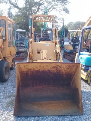 ต้องการขายรถตักล้อยางยี่ห้อKOMATSU-SD10-3  รถนอกนำเข้าจากญี่ปุ่น