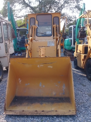 ต้องการขายรถตักล้อยี่ห้อ KOMATSU-SD10-3 รถนอกนำเข้าจากญี่ปุ่น