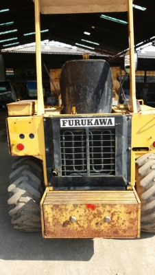 รถตักล้อยาง furukawa เครื่องมิตซู4สูบท ราคา 255,000 บาท