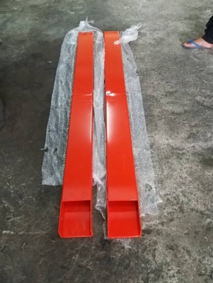 จำหน่ายปลอกงาใหม่สำหรับรถยก รถโฟล์กลิฟท์ ยาว 1.5,1.8,2.0 เมตร ใช้ได้กับรถยกตั้งแต่ 2 ตันถึง 3.5 ตัน