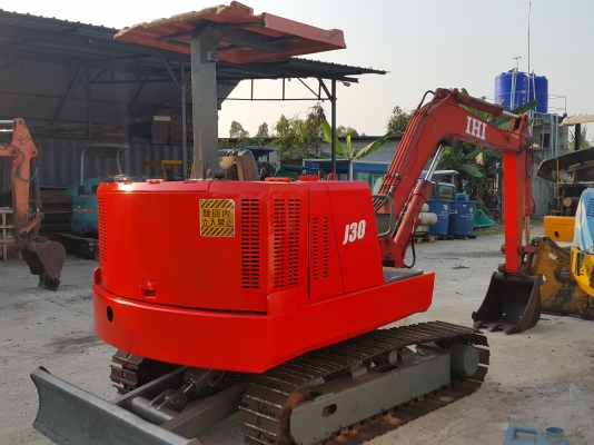 จัดส่งเรียบร้อย ขอบคุณลูกค้าจาก จ.เพรชบูรณ์ รถแบคโฮ IHI IS30 GX3 รถเก่านอกนำเข้า ยังไม่เคยใช้งานในไทย ชั่วโมงการทำงาน 2,000+ ชั่วโมง เครื่องดี ปั๊มดี สภาพรถสวย พร้อมใช้งาน มีเอกสารใบอินวอยซ์