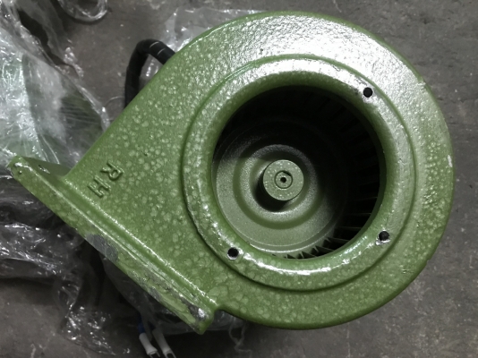 ขายโบวเวอร์ขนาดเล็กดูด-เป่าฝุ่นอากาศ Venz 0.08Kw 380V ต่อคาปาใช้ 220Vไฟบ้านได้ ของใหม่ไม่เคยใช้งาน มี 10ตัวพร้อมใช้งาน