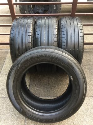 ยาง Dunlop 215 55 16 ปี17 ดอกเต็ม เนื้อนิ่มๆ ใช้ยาว ราคาไม่แพง