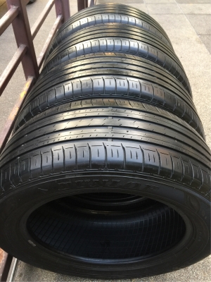 ยาง Dunlop 215 55 16 ปี17 ดอกเต็ม เนื้อนิ่มๆ ใช้ยาว ราคาไม่แพง