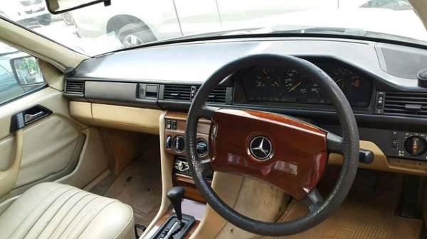 benz230w124เครื่อง1jzออโต ปี88 ราคา69000 benz230w124เครื่อง1jzออโต ปี88 ราคา69000