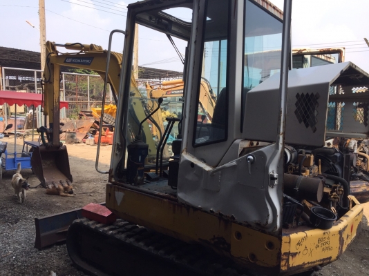 komatsu pc20-6สภาพดีเก่าญี่ปุ่น มีใบอินวอยไม่เคยใช้ในไทย