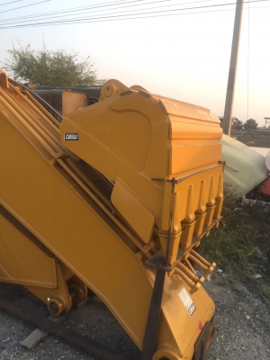 บูมยาวpc200พร้อมบุ้งกี๋ พร้อมกระบอกปายอามยาว15เมตร