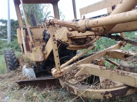 ขาย 165,000 รถเกรด CAT 12 F เครื่อง เกียร์ อยู่ครบ อุปกรณ์ครบทั้งคัน แต่รถจอดนาน ขายตามสภาพ รถอยู่ บุรีรัมย์ 090-772-3710 090-772-3708 ขาย 165,000 รถเกรด CAT 12 F เครื่อง เกียร์ อยู่ครบ อุปกรณ์ครบทั้งคัน แต่รถจอดนาน ขายตามสภาพ รถอยู่ บุรีรัมย์ 090-772-3710 090-772-3708