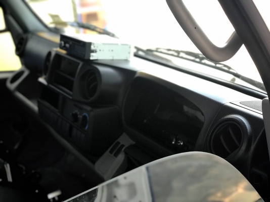 หัวรถ Hino ดูโทร่ (หกล้อเล็ก) หัวป้ายแดง หัวรถ Hino ดูโทร่ (หกล้อเล็ก) หัวป้ายแดง