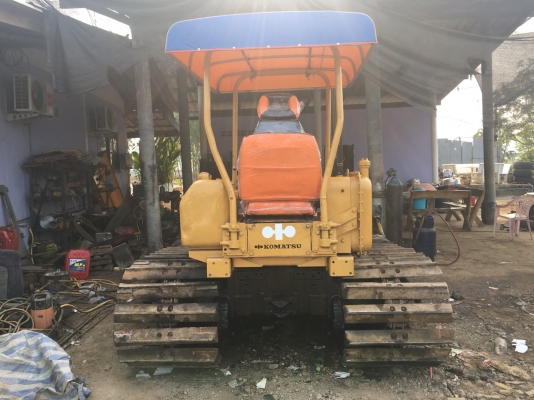 ขายรถแทร็กเตอร์D2-3PLสภาพสวยพร้อมใช้งาน เครื่องดีช่วงล่างดี ใบแทร็กครบสวยทุกใบ แบตใหม่ เบาะใหม่ ราคาต่อรองคุยกันได้0616613023แพรว