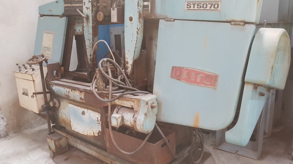 เครื่องเลื่อยสายพาน BandSaw