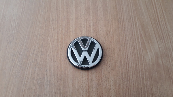 โลโก้ VW JETTA ด้านหลัง