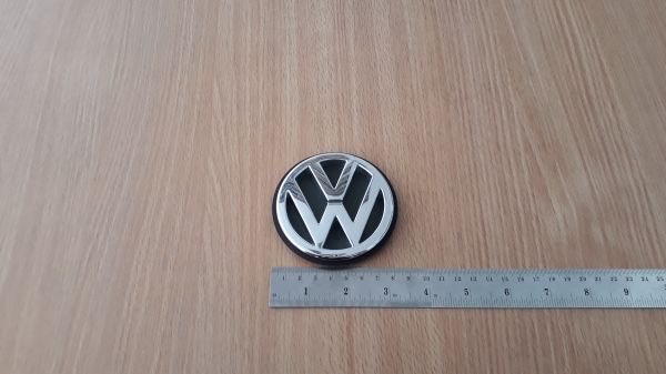 โลโก้ VW JETTA ด้านหลัง