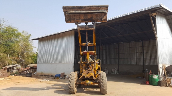 ขาย รถตัก KOMATSU JH60 รถใช้งานได้ดี ยางสวย ราคาต่อรองได้