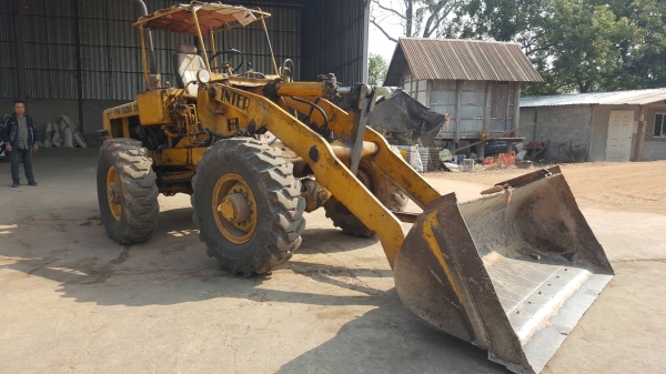 ขาย รถตัก KOMATSU JH60 รถใช้งานได้ดี ยางสวย ราคาต่อรองได้